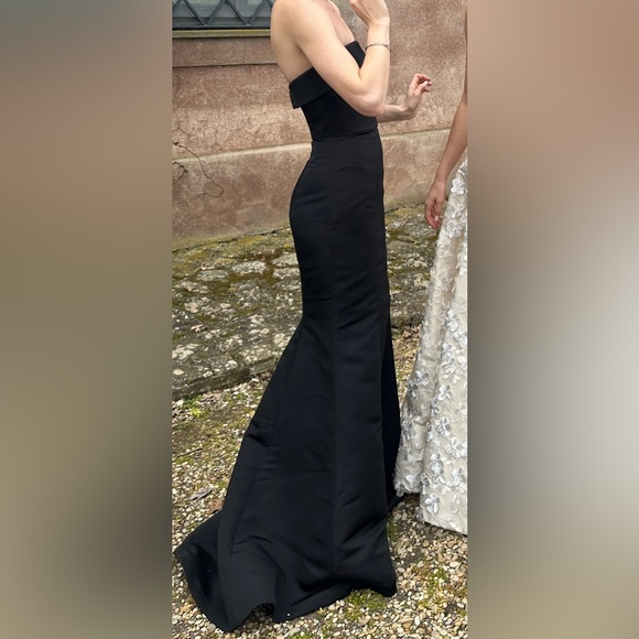 Amsale Jaylin Dress in Black - Picture 5 of 5